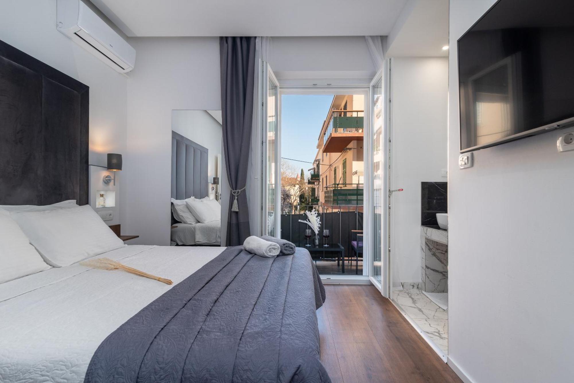 Antares Luxury Rooms 2 斯普利特 外观 照片